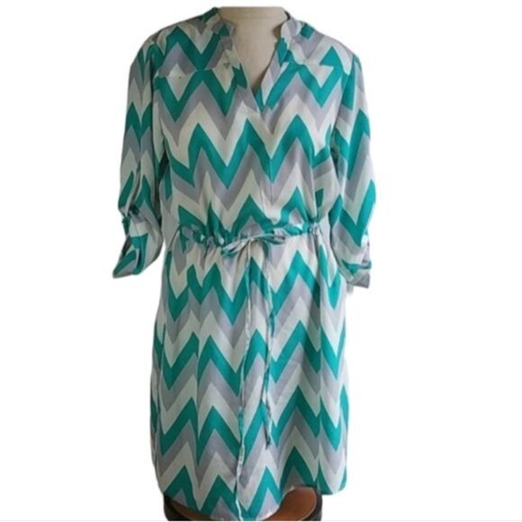 Tacera Dress Chevron Green Gray Tab Sleeve V Neck Women's WOMAN'S SIZE Medium - Picture 2 of 12